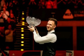 金年会官网-关于德国足球队夺得冠军，德国球员获得荣耀的信息