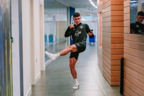 金年会入口-比利亚雷亚尔攻势猛烈，球迷热情高涨的简单介绍