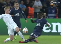 曼联击败对手,欧冠资格前途一片光明 曼联击败对手,欧冠资格前途一片光明